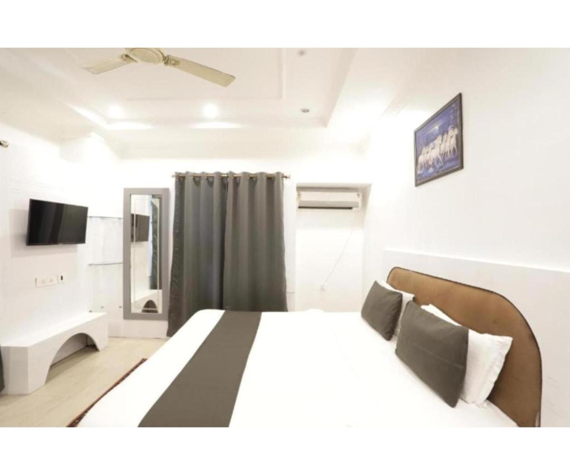 Day S Inn Luxury Stay Near Care Hospital In Budget Friendly Price Best Seller Bhubaneswar Exterior foto