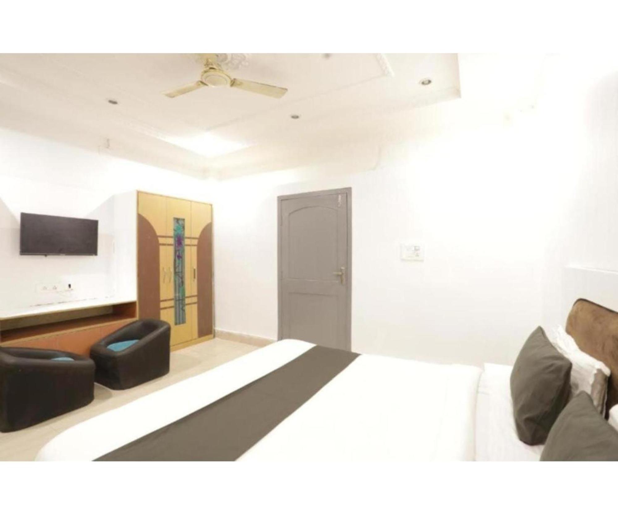 Day S Inn Luxury Stay Near Care Hospital In Budget Friendly Price Best Seller Bhubaneswar Exterior foto